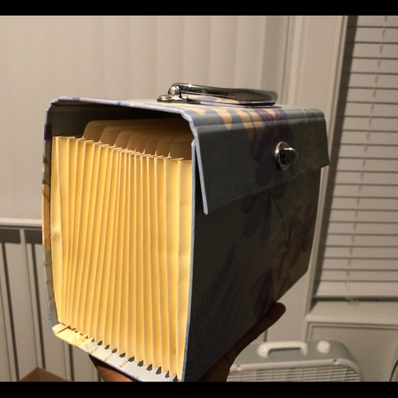 Accordion Style Recipe Card Storage Box
